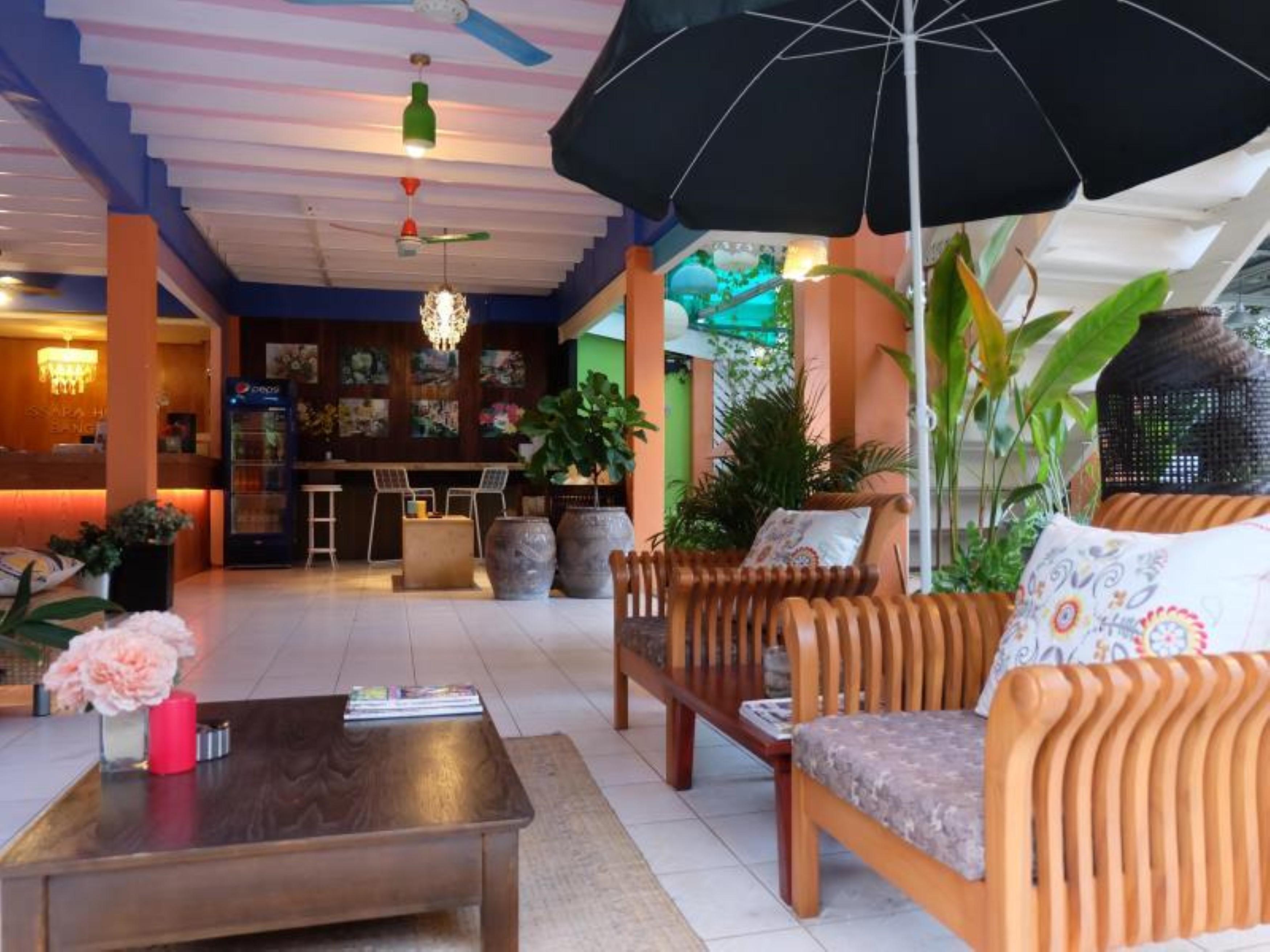 Issara House Bangkok Hotel Exterior photo